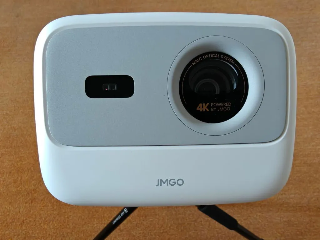 JMGO N1S 4K projektor laser 1700 lumen bærbar
